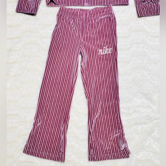 Nike Little Kids' 2-Piece Cozy Rib Track Set in Purple Size 5 - Picture 9 of 9
